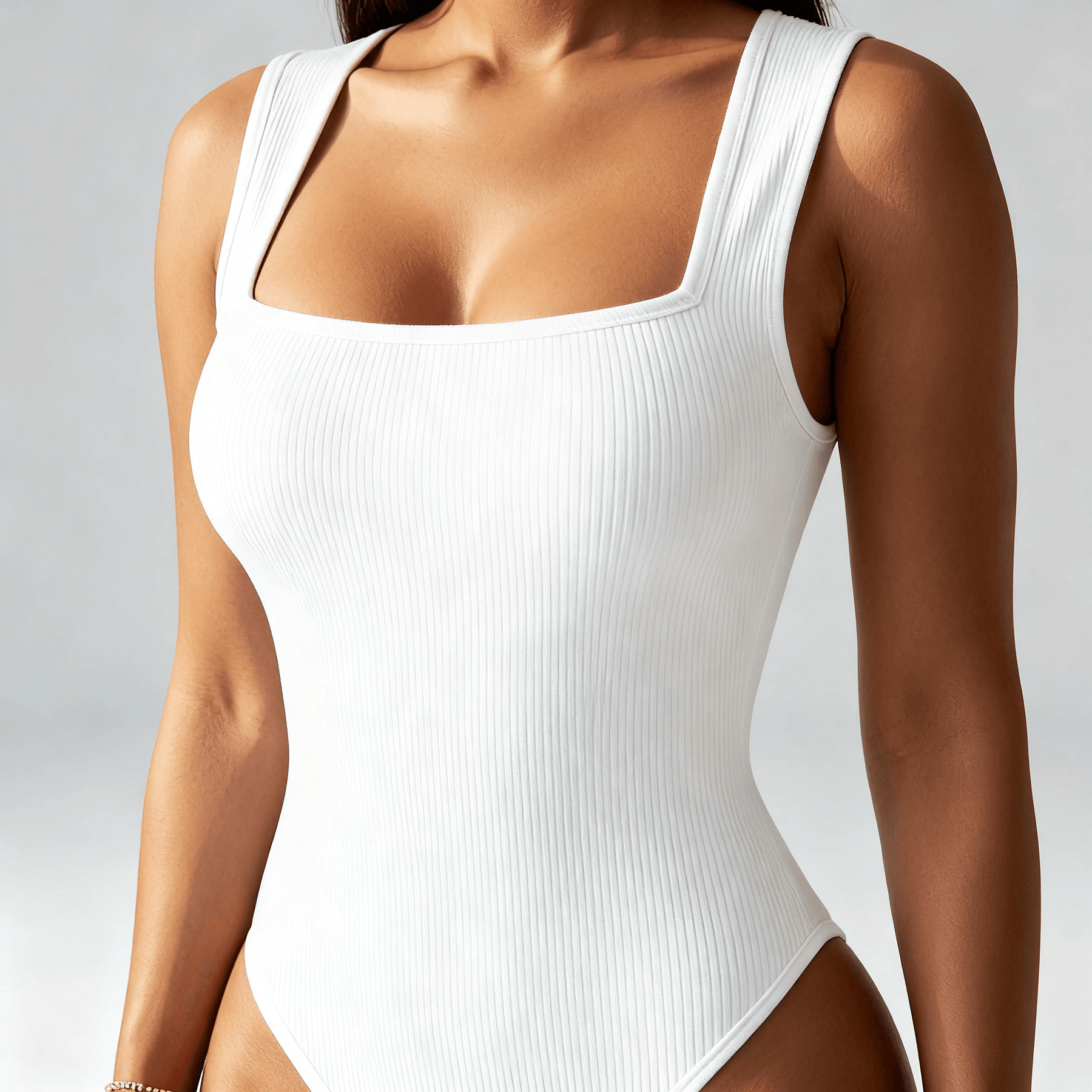 Snatella – Snatched Square Neck Bodysuit for Everyday Layering